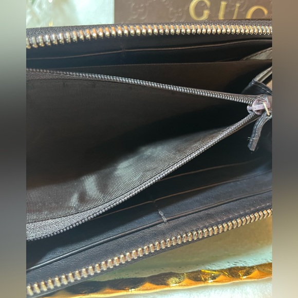 Gucci Soho Patent Leather Zippy Wallet - Picture 14 of 15